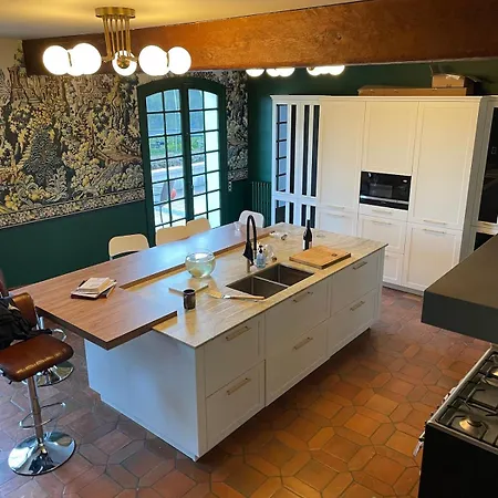 Villa Charming House, Pool And Pyrenees View Gan